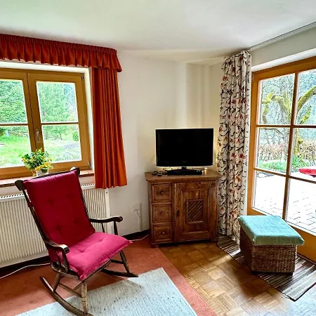 Auszeitshaeusel Ideal Fuer Naturfreunde Und Wanderer * Marktschellenberg